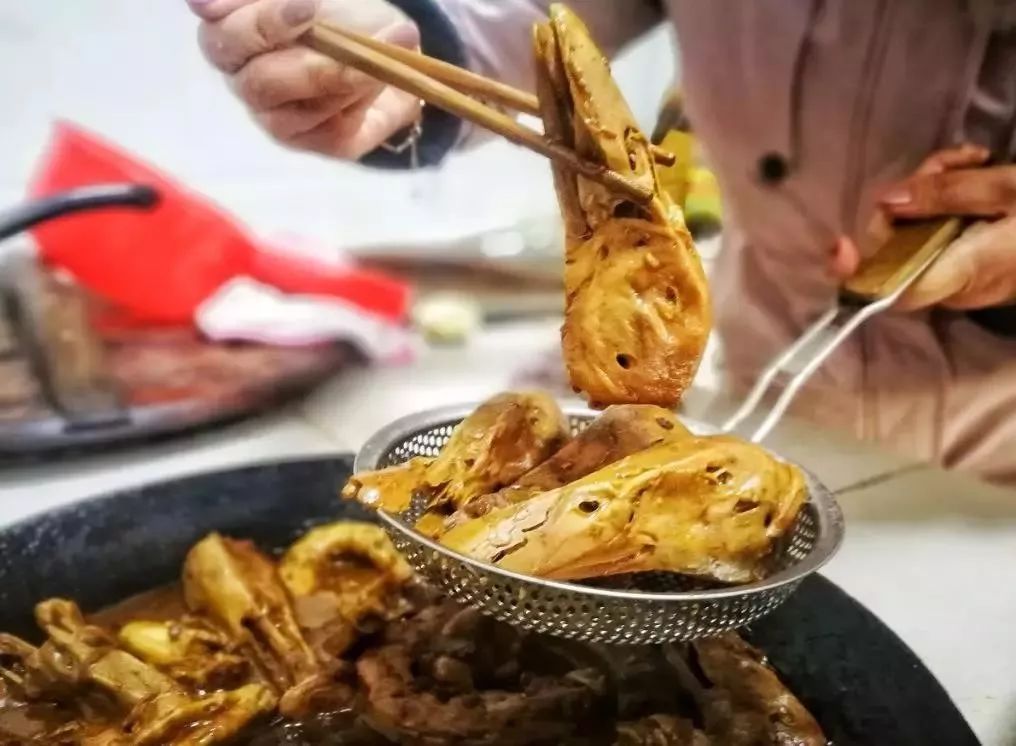 香嘎里辣衢州鸭头,衢州辣鸭头哪家最好吃