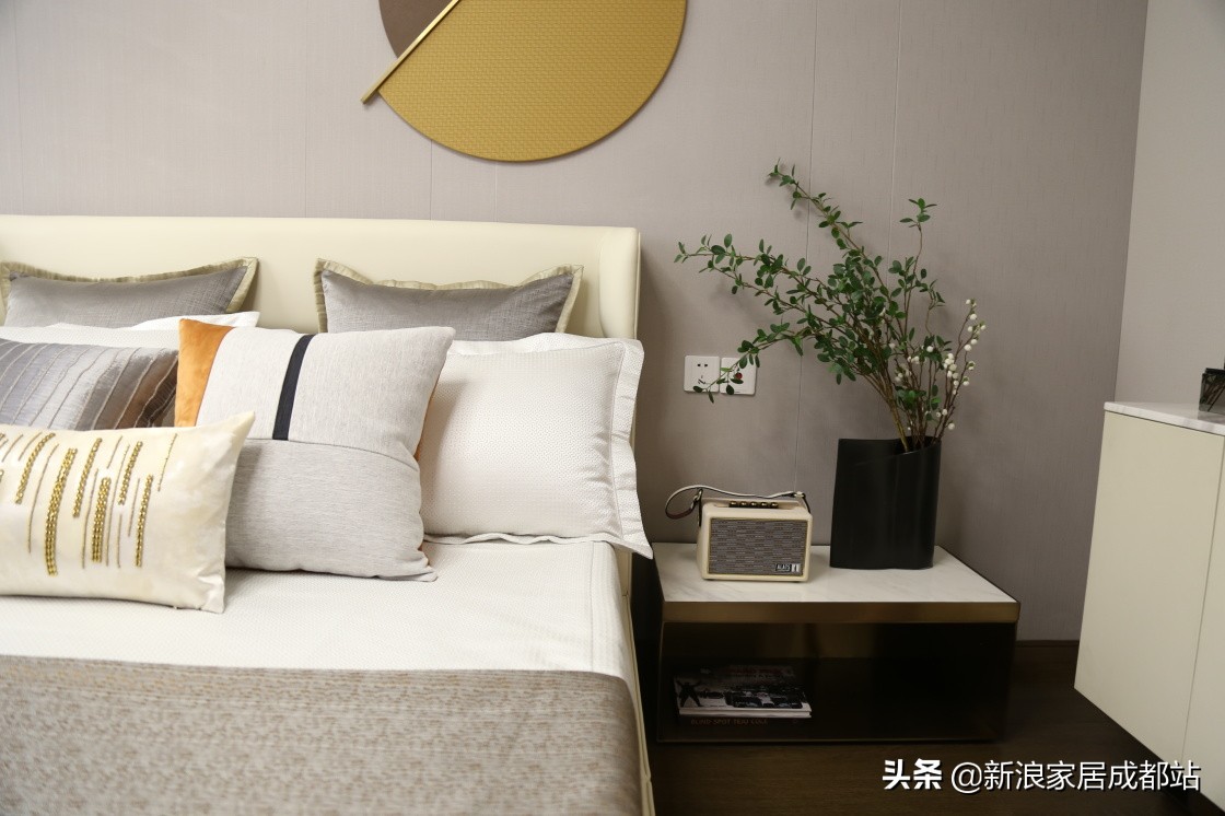 出口做到10个亿，这个卖沙发的家具老将准备怎么做内销？