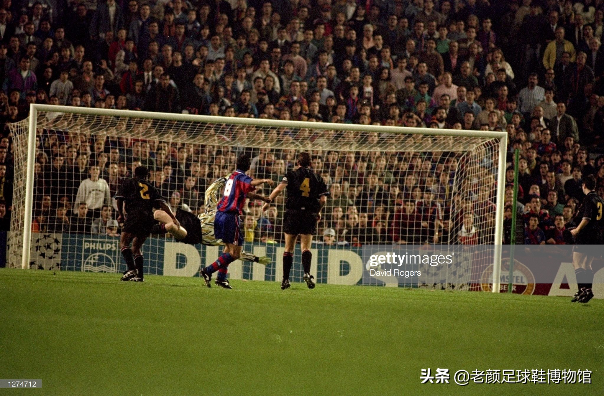 被终身禁赛的共产主义球王，最痛恨皇马的巴萨巨星曾经当过炊事员