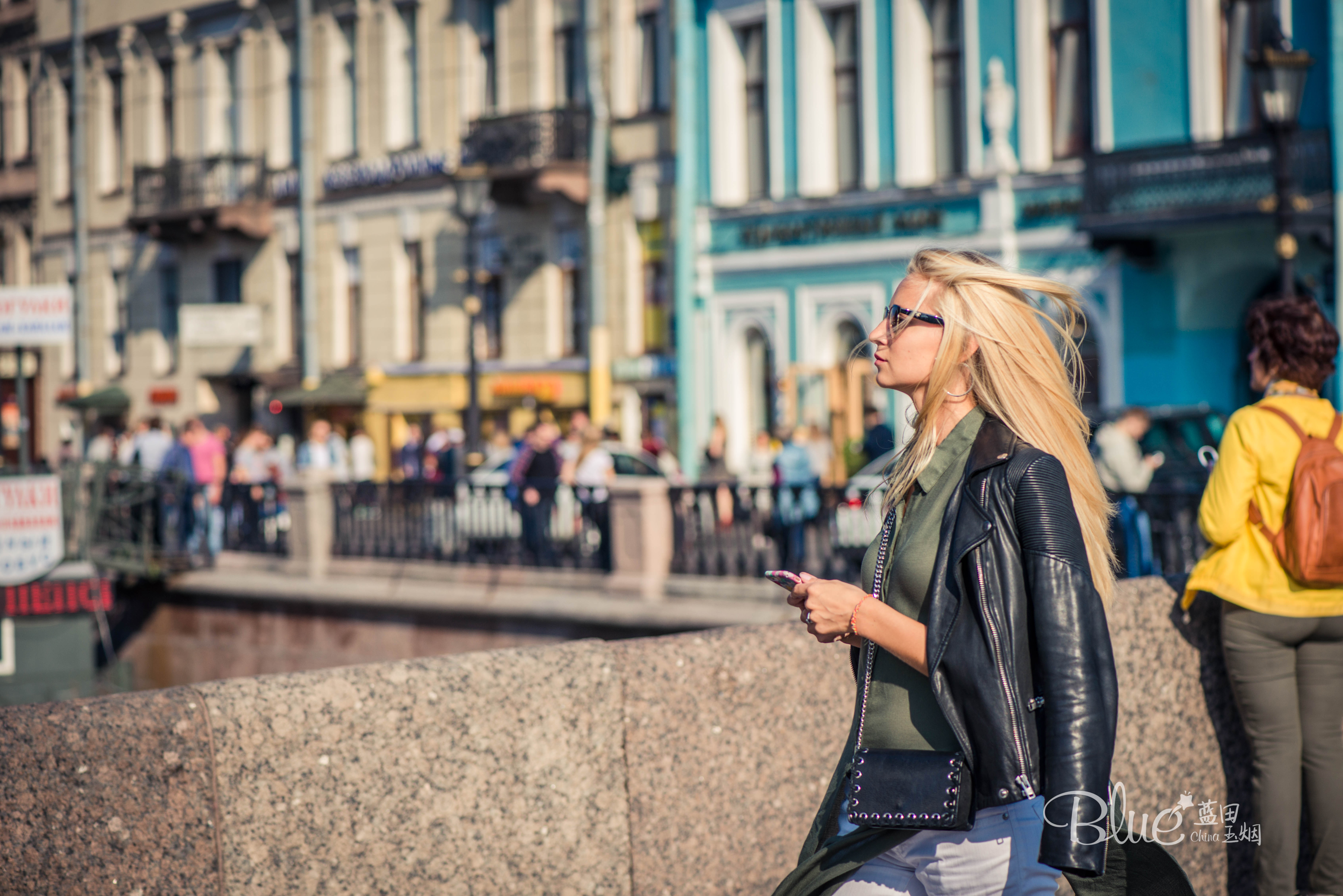 在战斗民族俄罗斯旅游，一看俄罗斯美少女，二看俄罗斯大妈变美妇