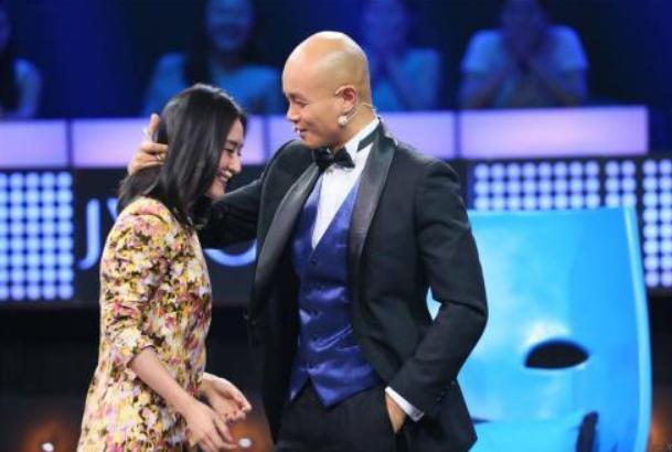 46岁的乐嘉，混成这样该怪谁呢？成于富豪妻子败于自己