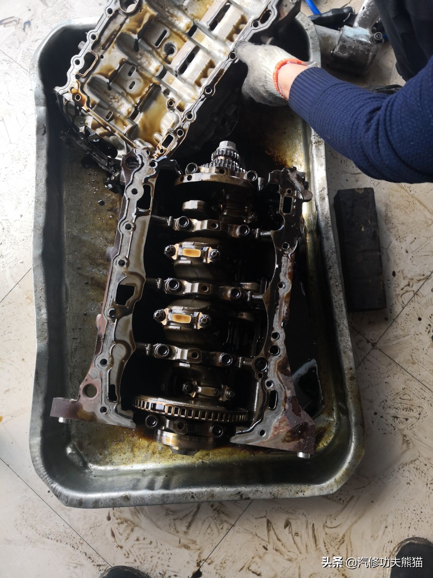 斯柯达昊锐发动机烧机油大修,18款的斯柯达为什么烧机油