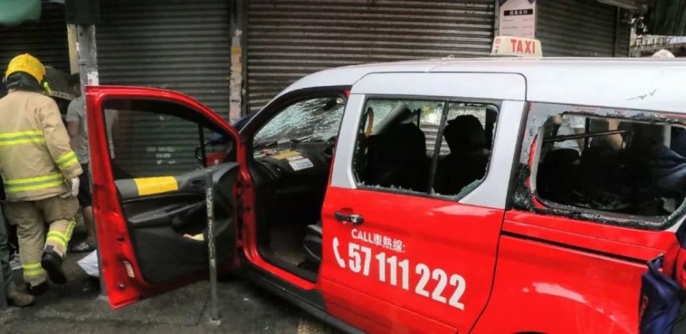 最近,一小撮暴徒正在香港大搞“黑色恐怖”