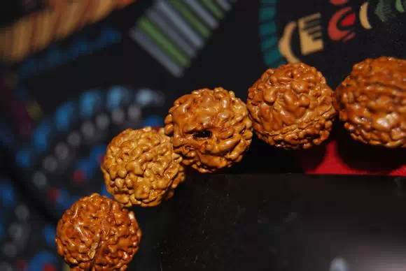 新手不容易踩坑的文玩,最值得入坑的文玩