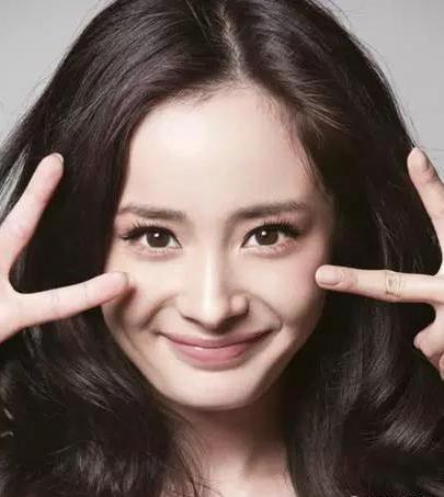 女人法令纹怎么运动改善,女人显老的法令纹