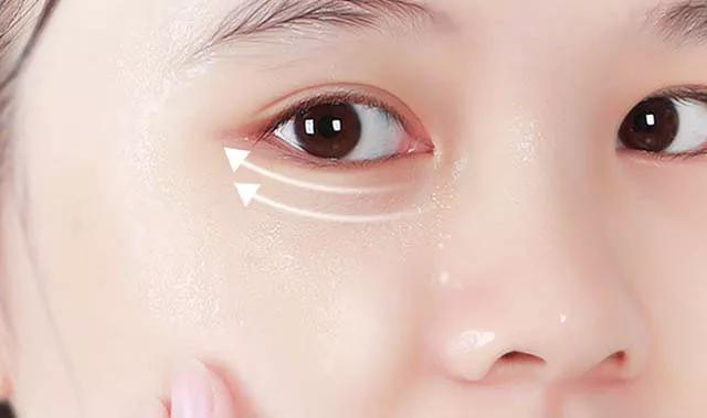 眼膜学生党去黑眼圈男生,眼膜男用