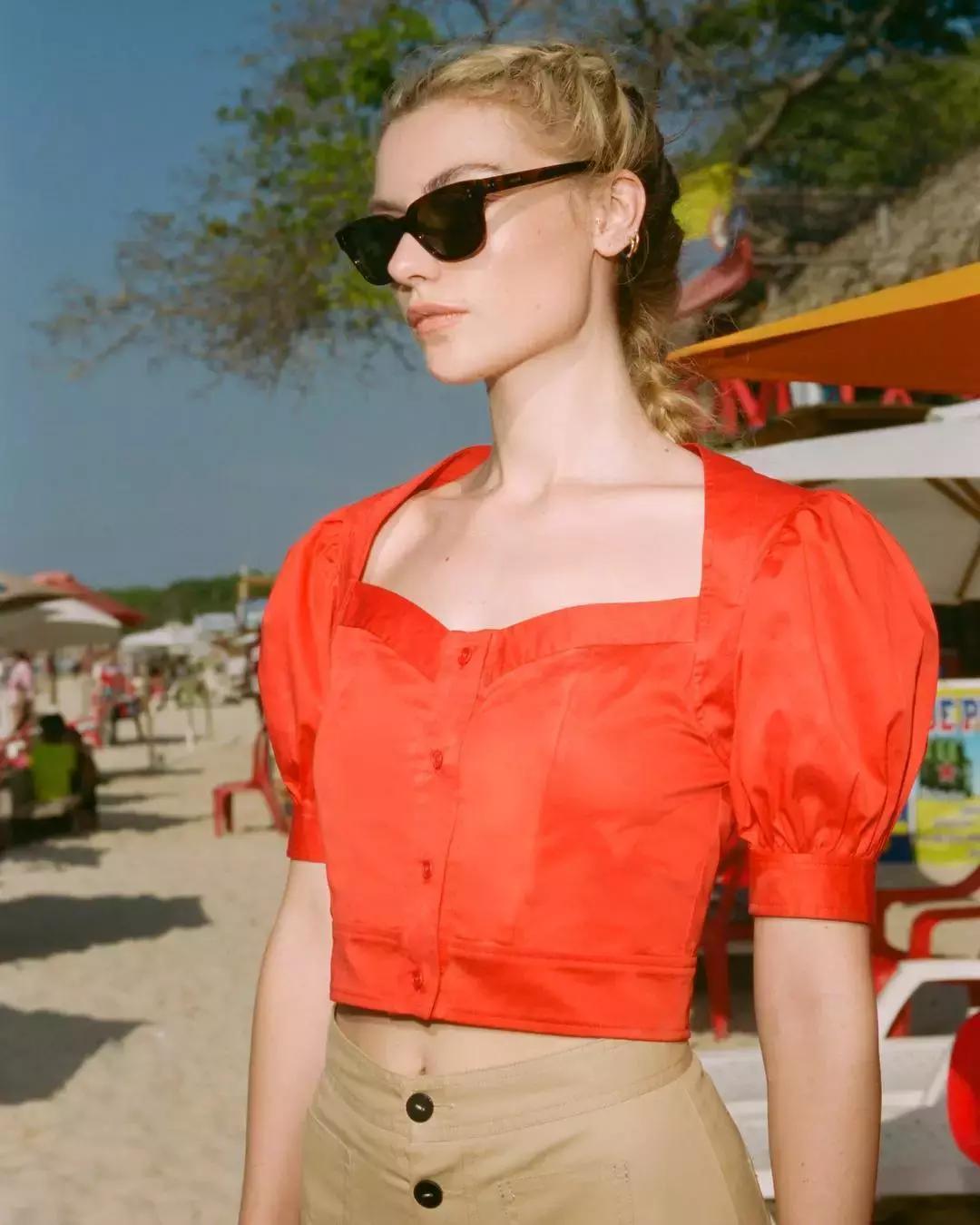 每次穿衣服感觉特别厚重,每次穿衣服的时候都觉得难受