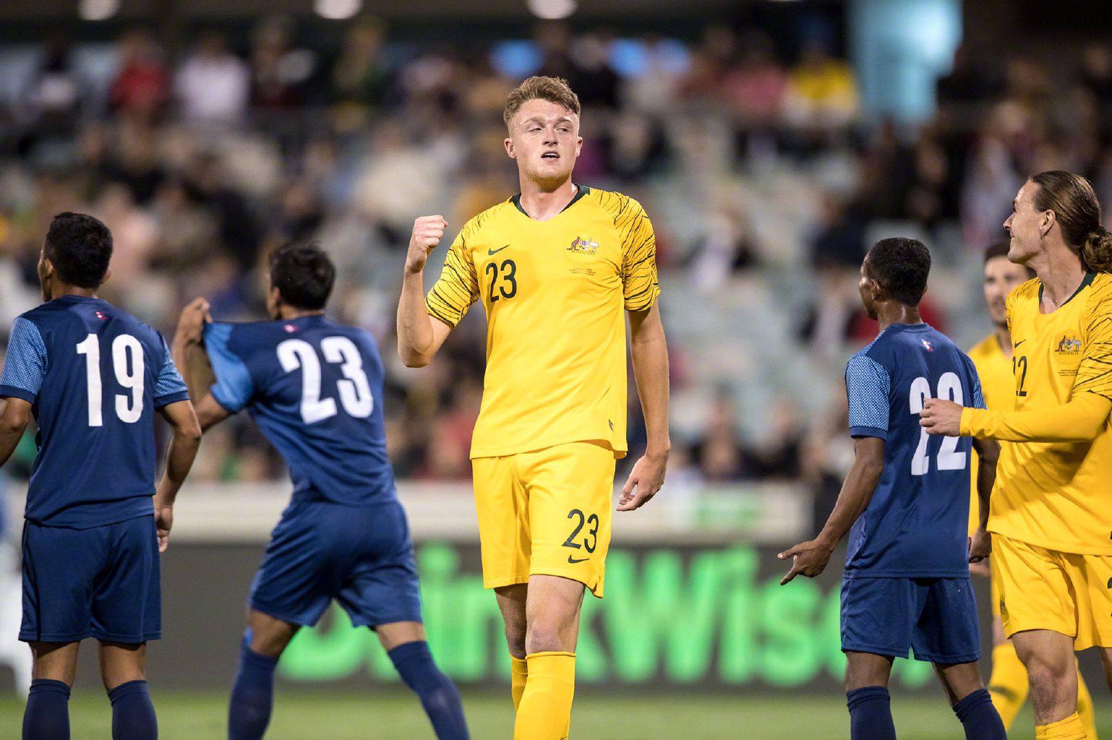 今晚国足将迎亚洲杯首战,国足世预赛最新赛程时间表