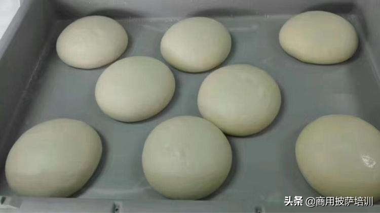 学做披萨加盟费多少,学做披萨在哪里能学到