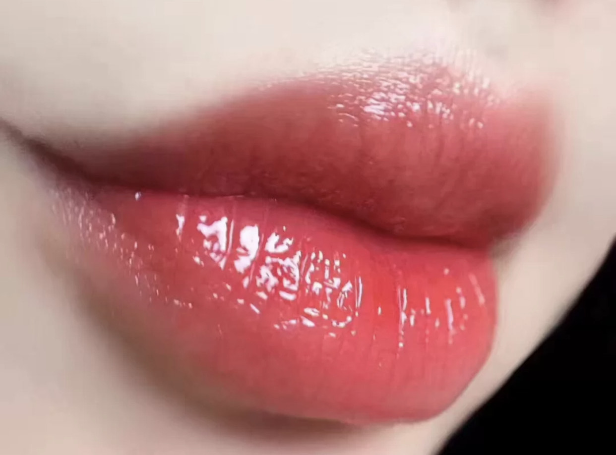 口红推荐：这些口红超适合素颜使用，让唇妆显得很轻盈，有活力