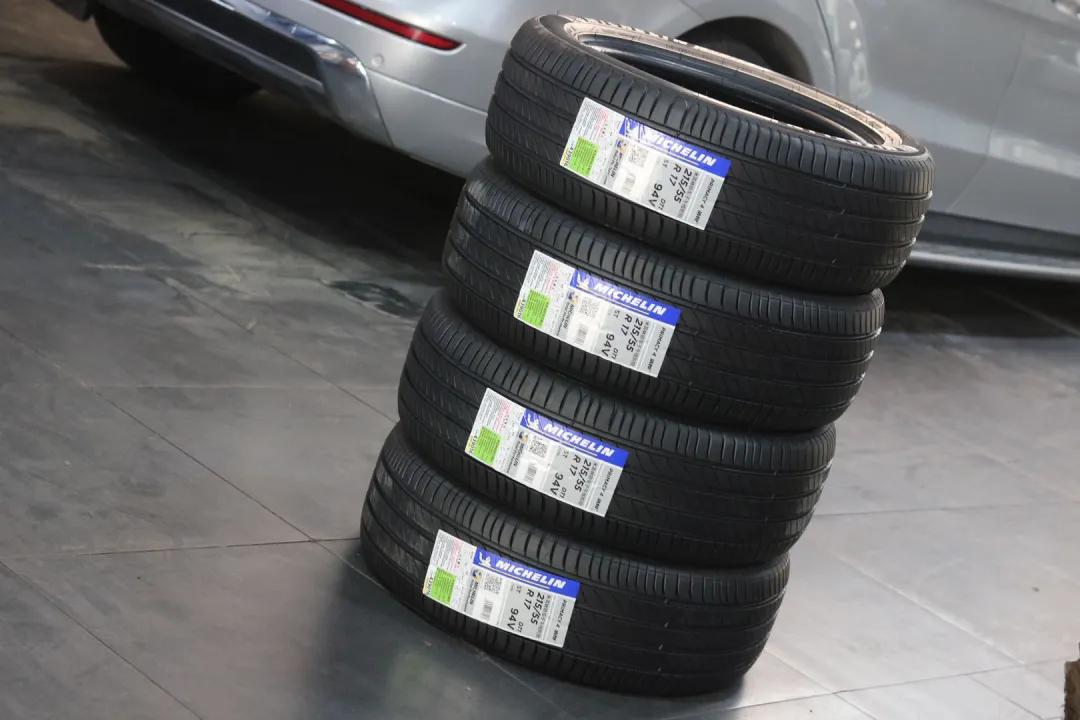 怪兽修理车,怪兽车维修视频