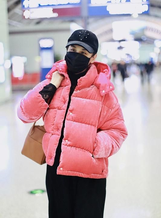 黄圣依20岁到38岁容颜变化,36岁黄圣依惊艳出场