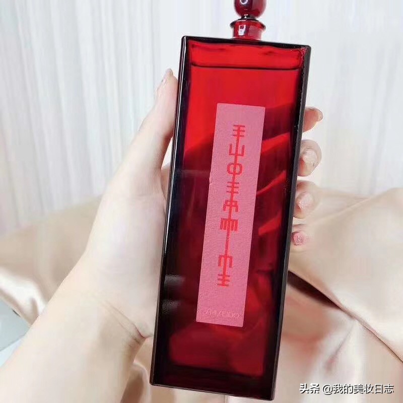 女士化妆水排行榜前十名,海蓝之谜精粹水和娇兰蜂皇水比较