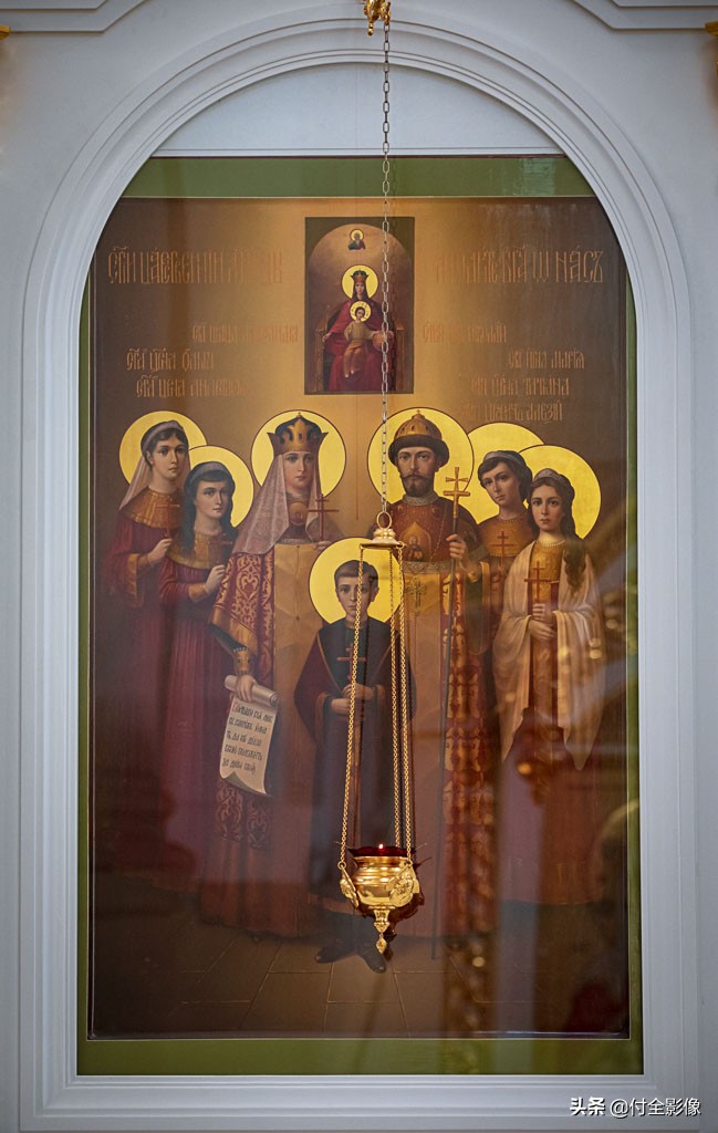 斯莫尔尼修道院主教,斯莫尔尼宫的宫殿