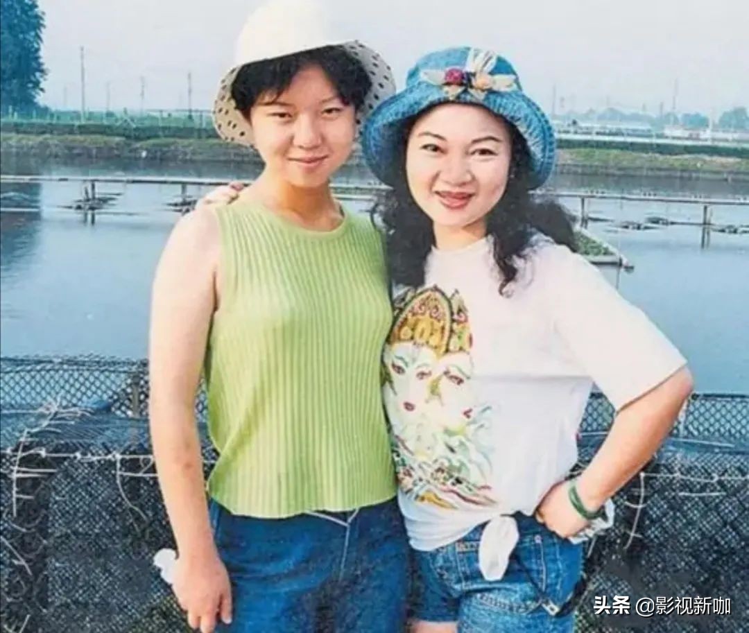 她是娱乐圈的特例，没有人比她还惨