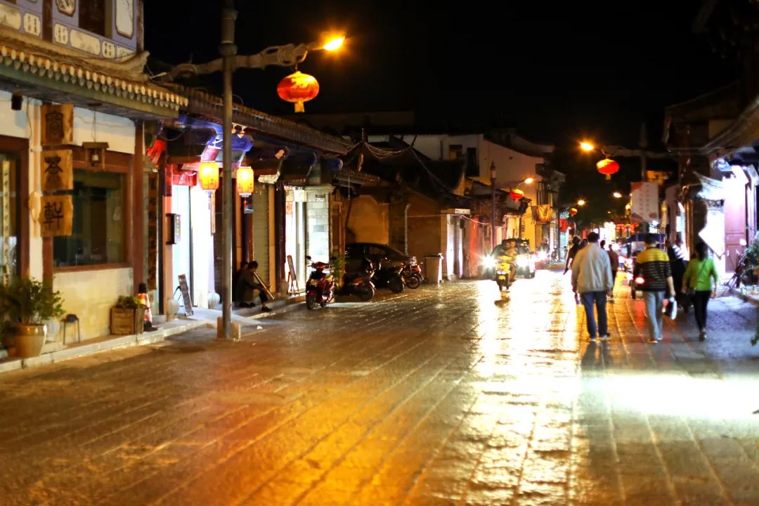 宜兴紫砂茶壶评价,紫砂壶和建水紫陶哪个泡茶好喝