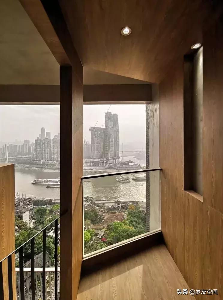 居民楼改造成私人会所,普通居民楼改造成了无敌江景民宿