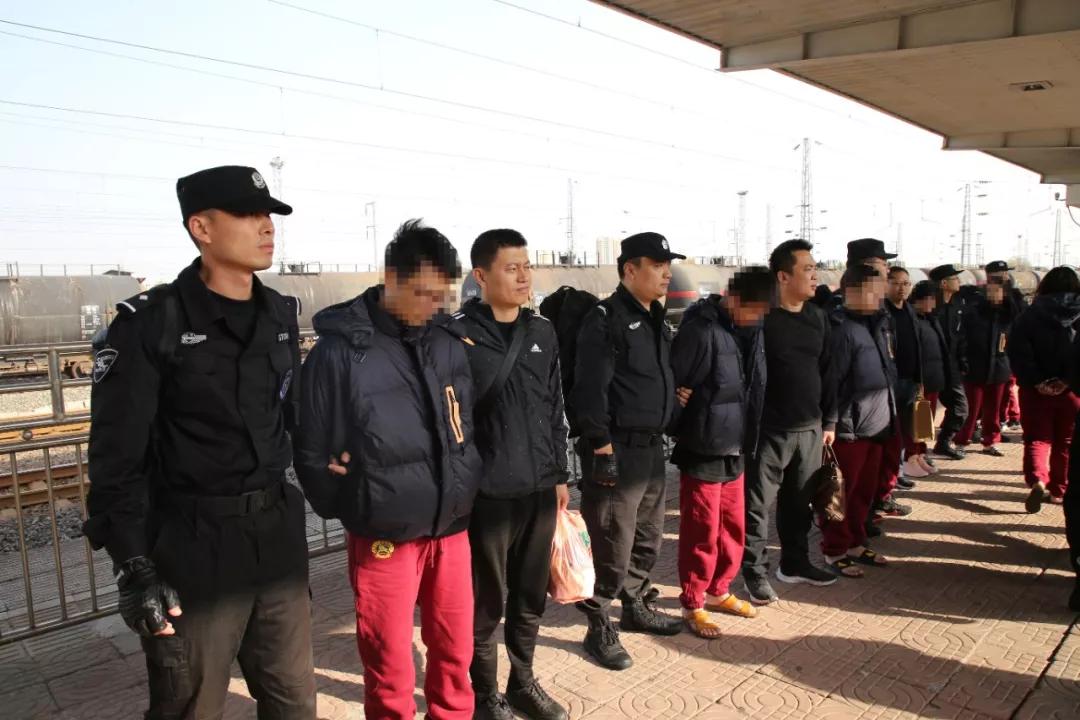 中山警方破获特大假冒注册商标案,菏泽警方破获一起假冒注册商标案