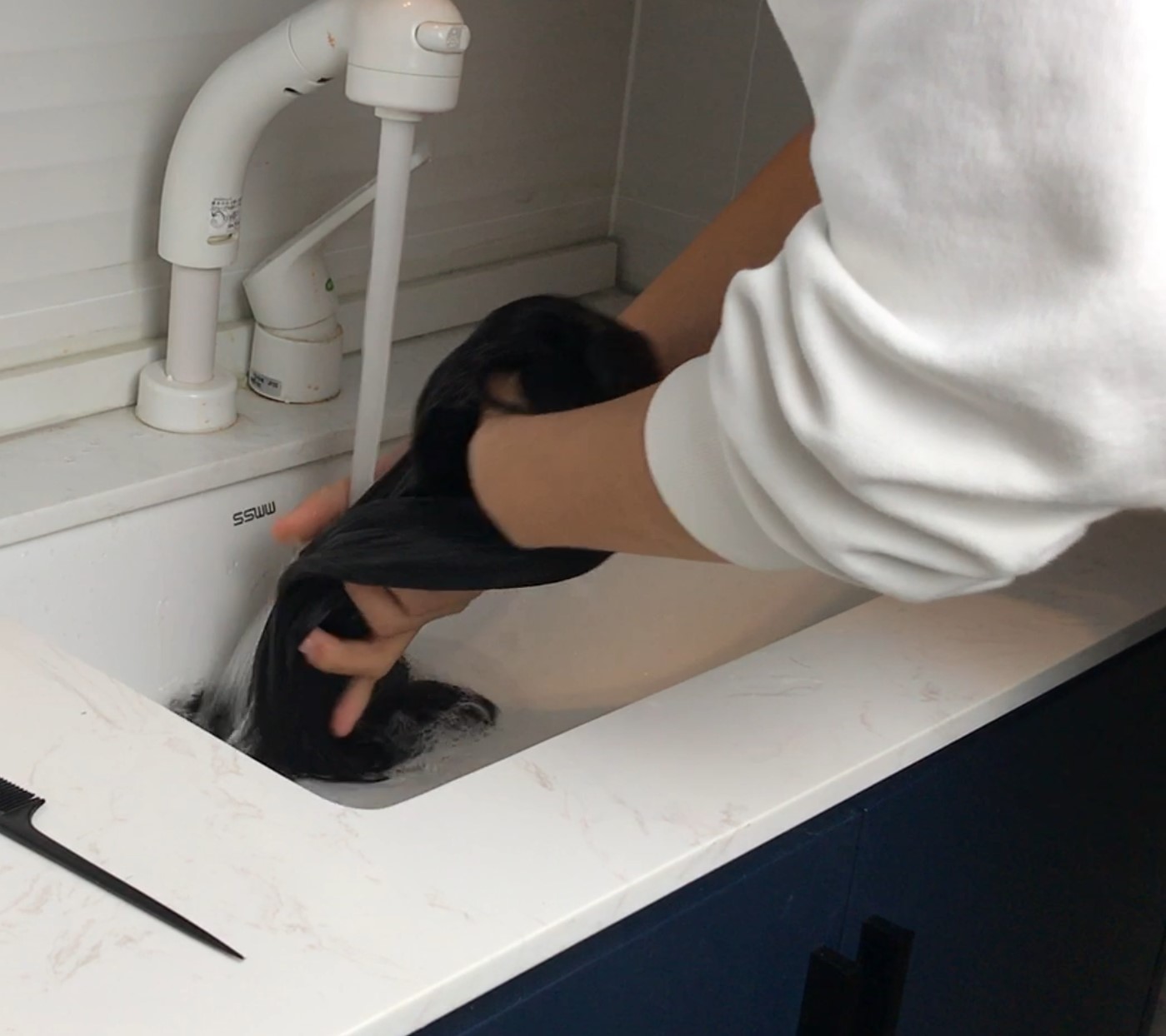 假发和真人发颜色不一样,真人假发要烫吗