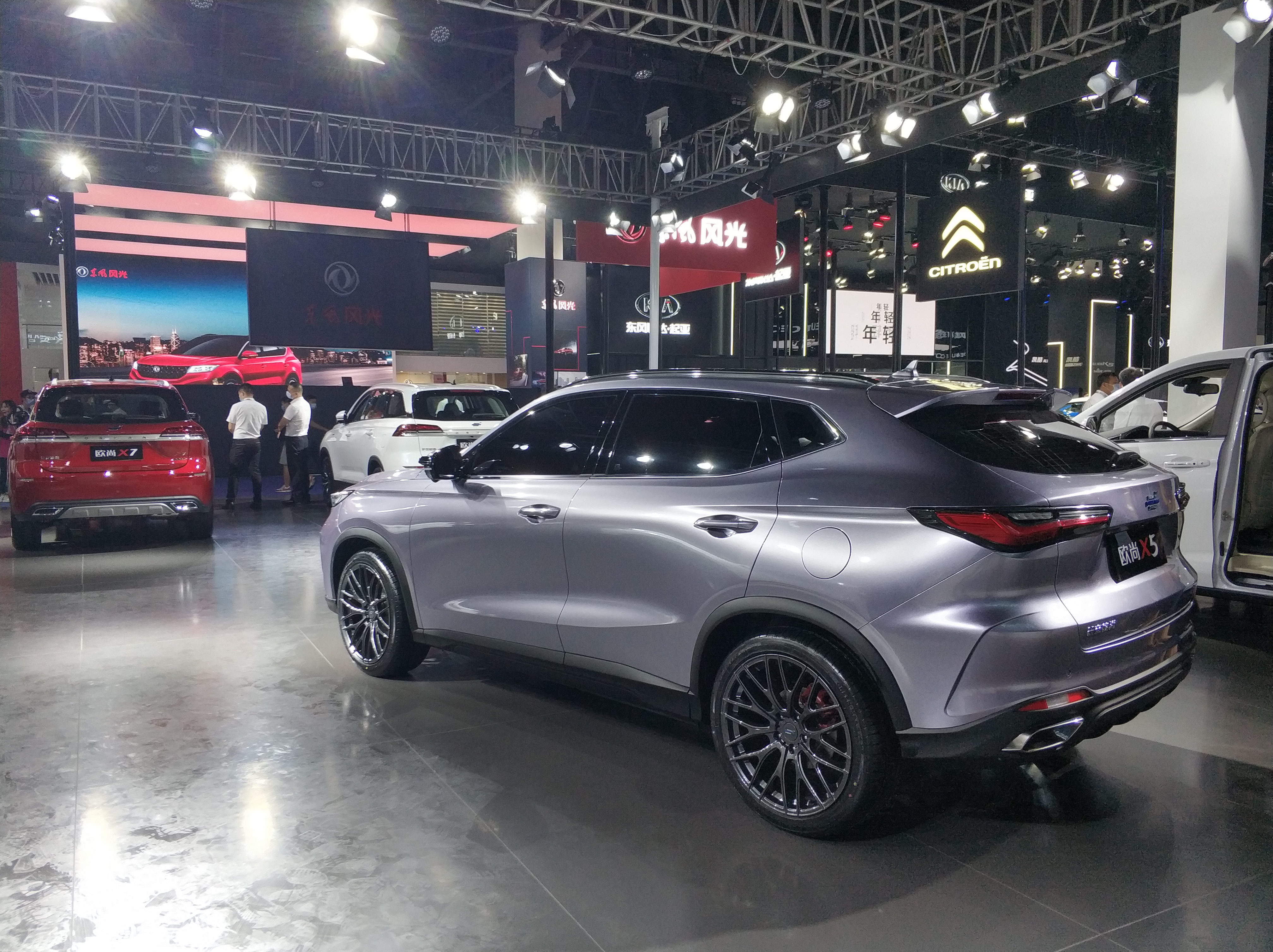 长安欧尚x52021款车展,长安欧尚x51.6l和1.5t哪个省油