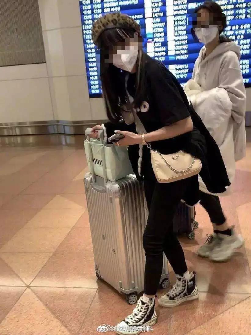 疫情蔓延各大明星,各地迎接抗疫回归医护人员合集