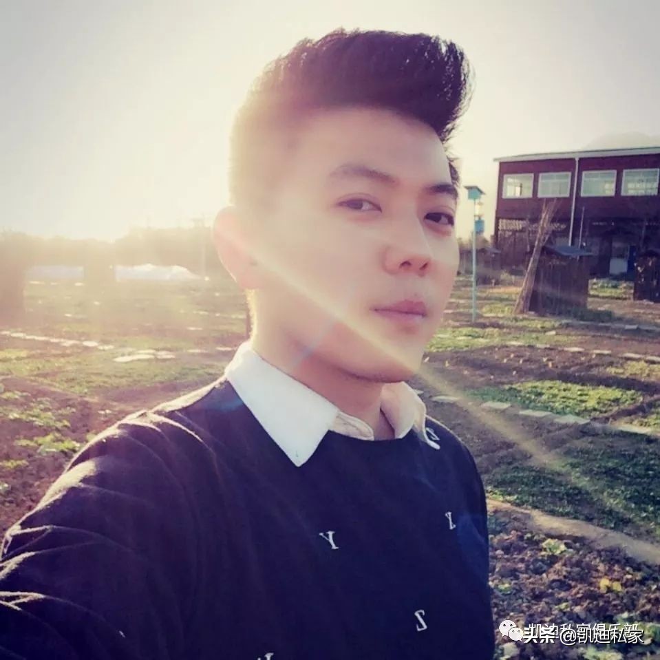 坐着奔驰长大的孩子,坐着儿子开的车倍感幸福