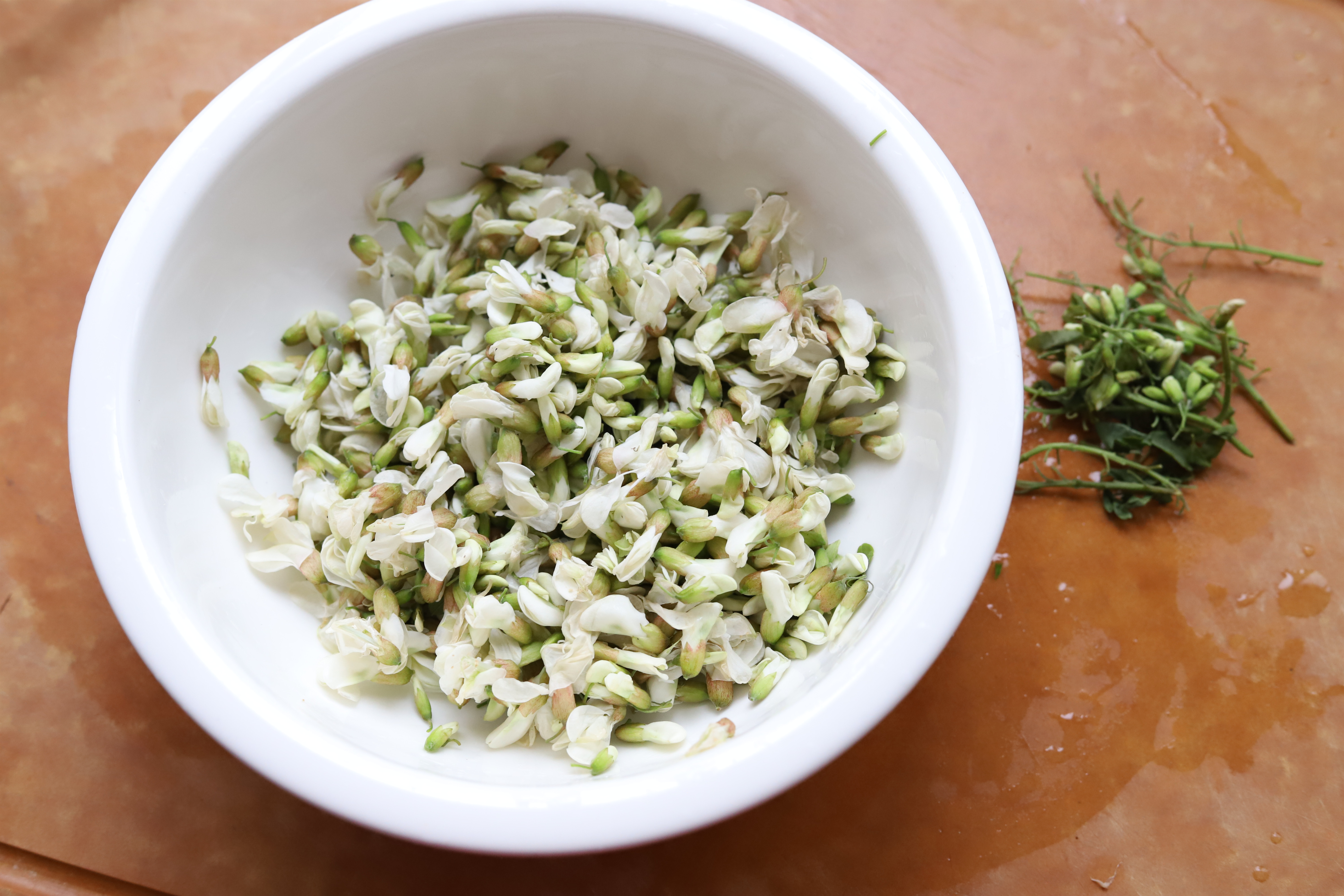 四五月的槐花正香吗,五月的槐花特别香