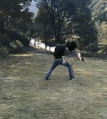 搞笑斑马线段子,搞笑斑马线不礼让行人