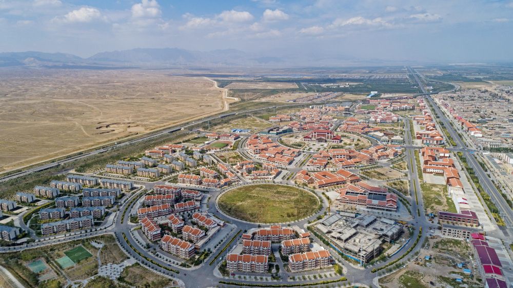 彪炳史册的伟大奇迹全文,脱贫攻坚的伟大成就