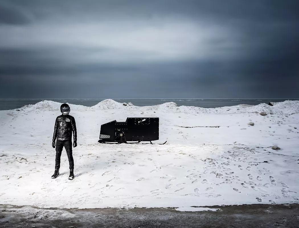 一辆能“隐身”的摩托，停路边贼都找不到