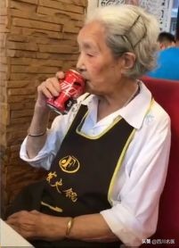 爱吃火锅可乐的老奶奶,爱吃火锅的成都老太太