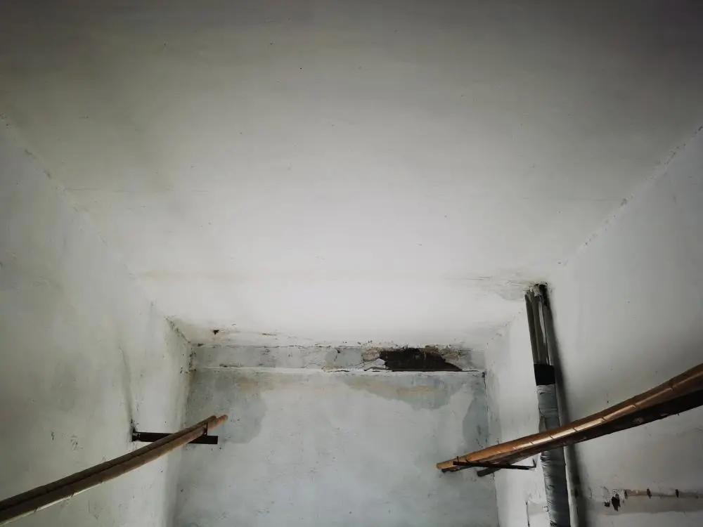 物业重新做防水后漏水了谁负责,小区改造造成漏水谁负责