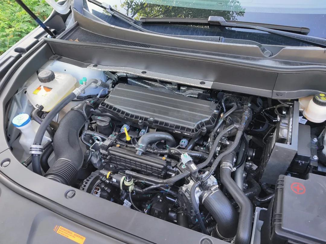 百公里油耗6.6L,动力比宝马X1强,全新AX7马赫版开起来怎么样?