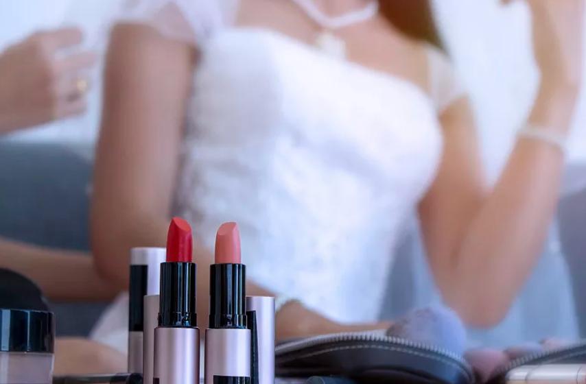 花两万多办婚礼值得吗,夫妻花5000办婚礼