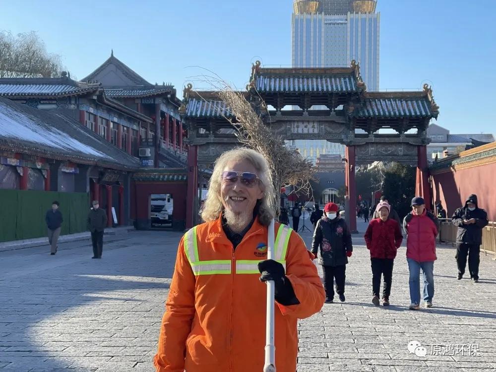 沈阳最帅环卫大爷杨俊山,沈阳最帅环卫大爷鹤发童颜