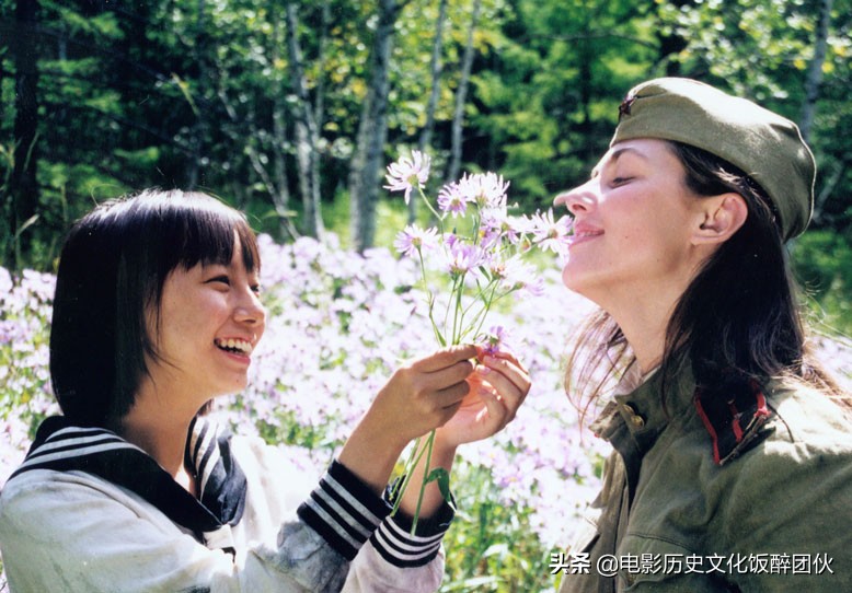 日本电影那个女孩,紫日里的日本姑娘是谁