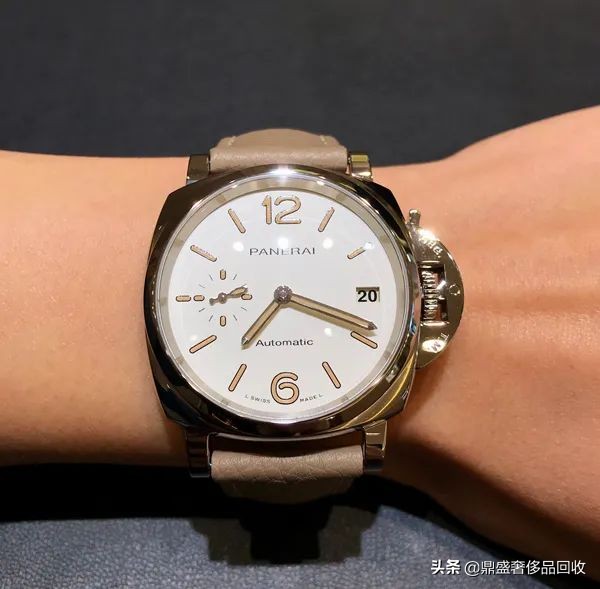 女生手表推荐小众品牌电子手表,女士手表10大名牌瑞士腕表