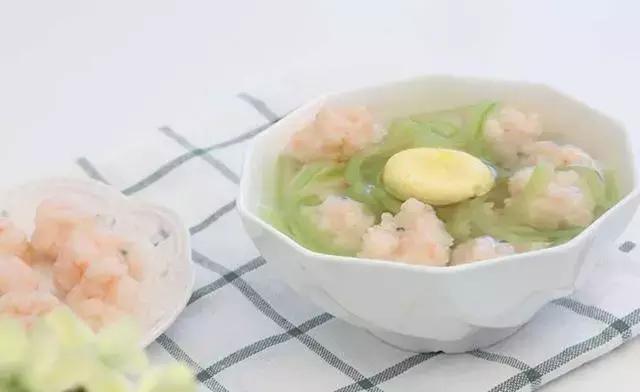 虾丸和黄瓜皮蛋汤,宝宝辅食虾丸汤九个月做法