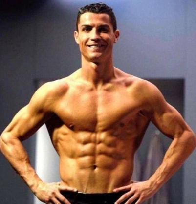詹姆斯和c罗谁的体质更强,c罗和詹姆斯肌肉对比