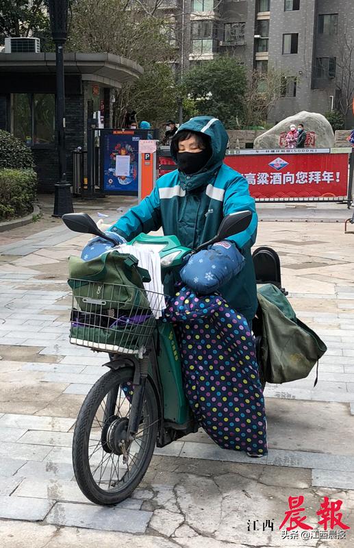 致敬他们的身影,他们的身影让我们难忘