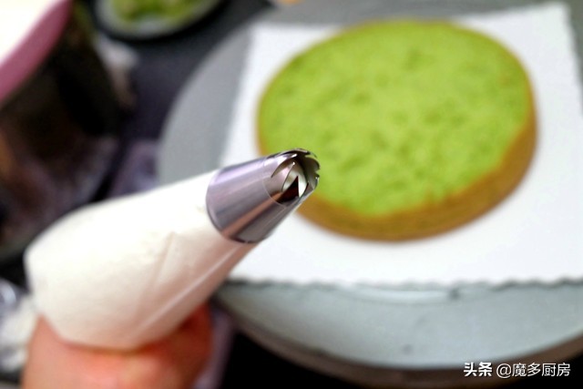 蛋糕怎么做好吃又简单教程,蛋糕怎样做蓬松又好吃秘诀