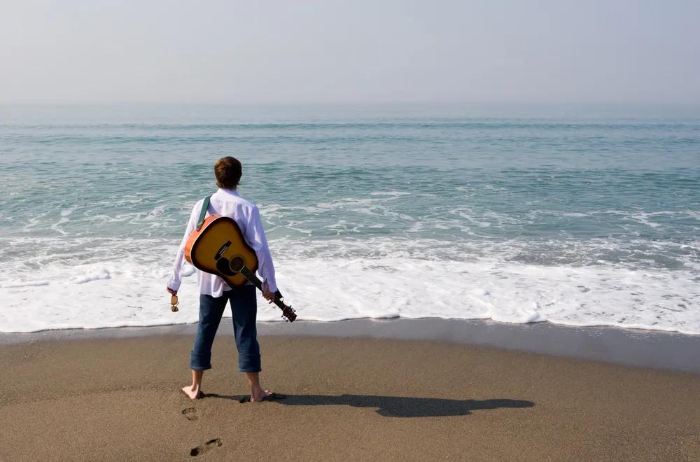 成年人的自律就是不动声色的淘汰,成年人最顶级的自律就是放弃