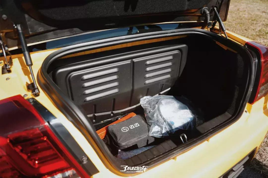 迈迈新能源汽车试驾,迈迈试驾评测视频