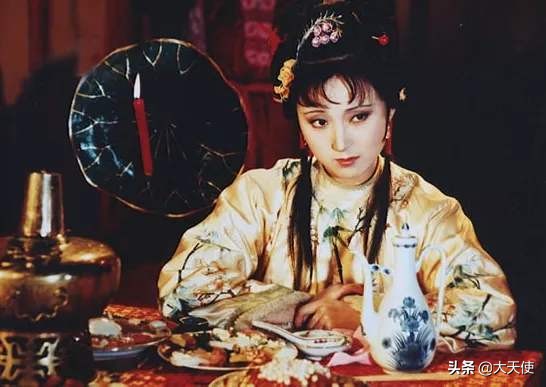 我对红楼梦十件大事的遐想不是瞎想