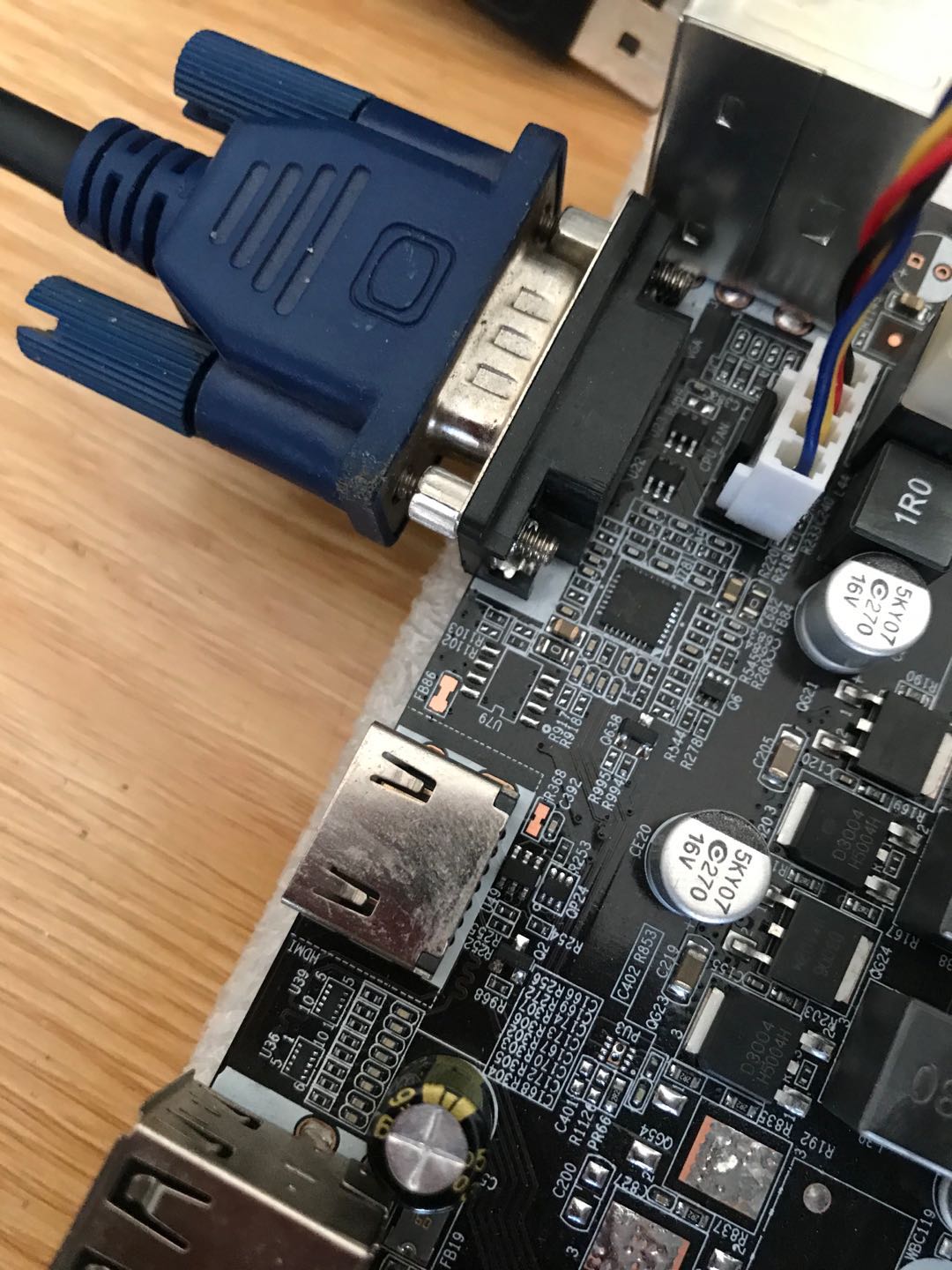 英特尔300元cpu,英特尔奔腾3.80ghz双核