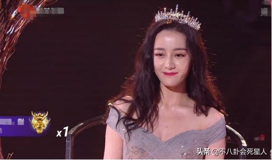 迪丽热巴靠颜值撑起来的造型,迪丽热巴刚出道与现在的对比照