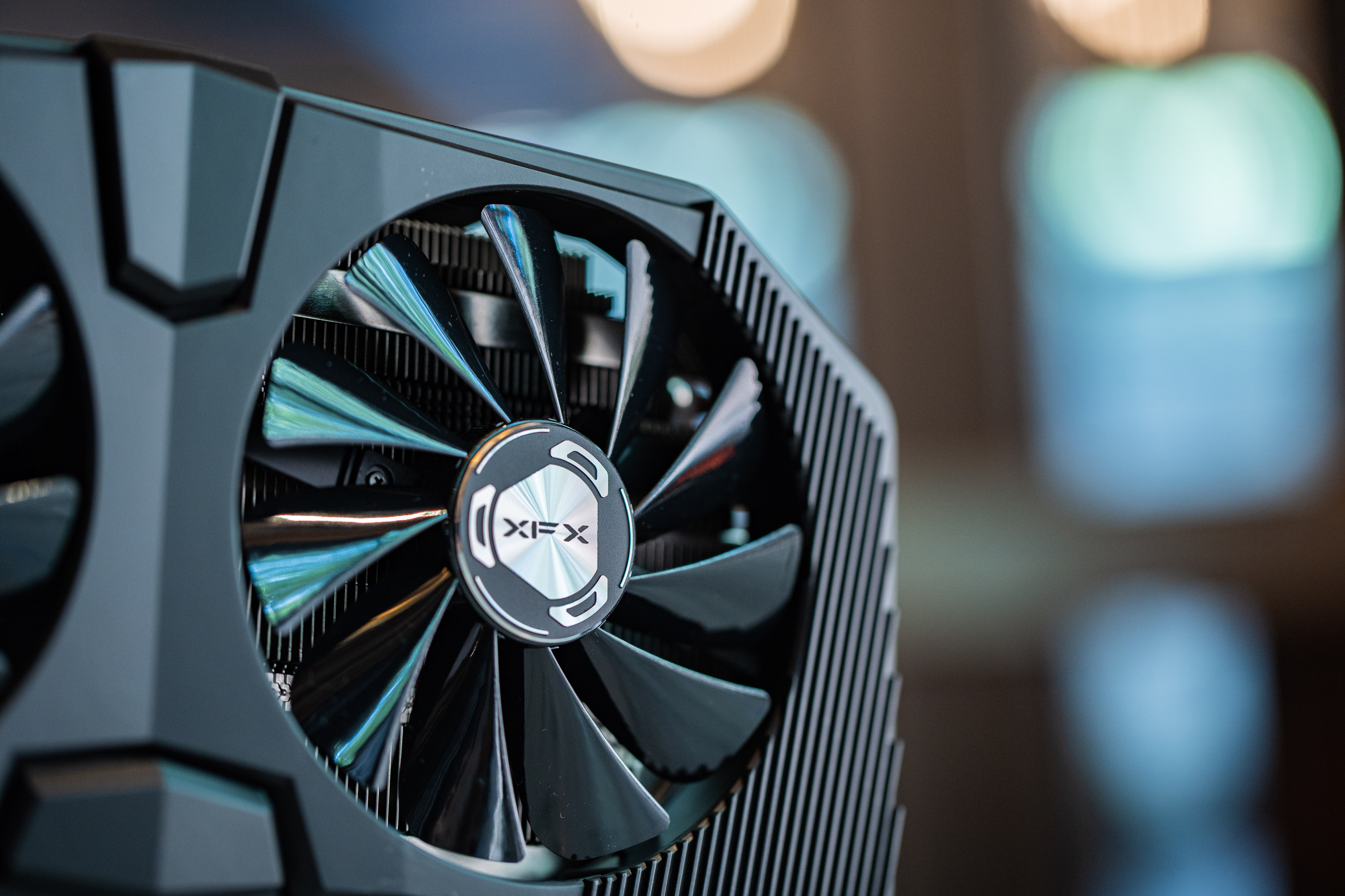 讯景xfxrx5908g黑狼版,xfx讯景rx5708g黑狼版