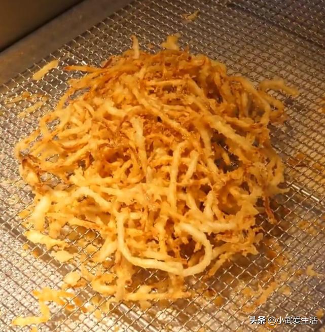 韩国夜市的鱿鱼,韩国夜市超火的油炸鱿鱼丝