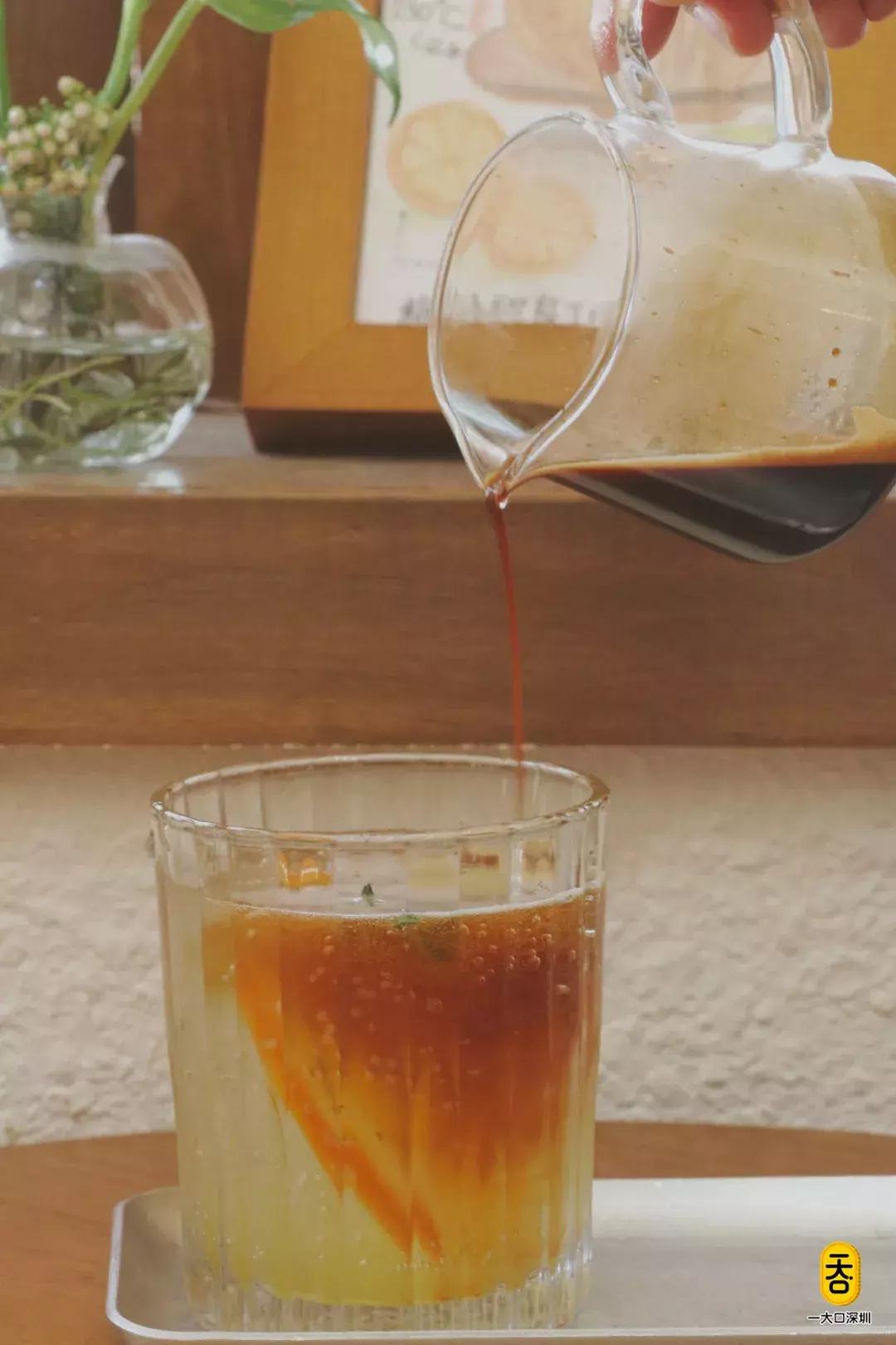 周杰伦到底爱不爱喝奶茶,周杰伦是不是很爱喝奶茶