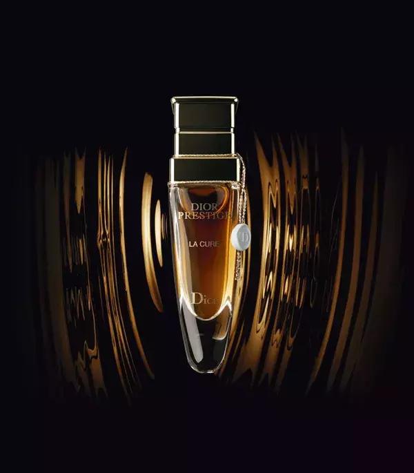 一支口红79贵吗,一支口红一百多一瓶粉底液